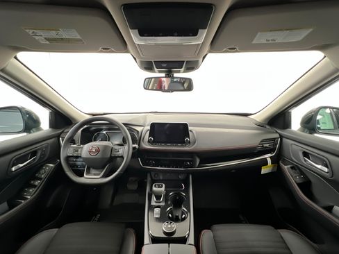 New 2026 Nissan Rogue SV AWD/4WD image 9