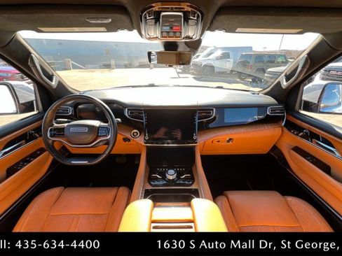 Used 2022 Jeep Grand Wagoneer Series III w/ Rear Seat Video Group 1 image 9