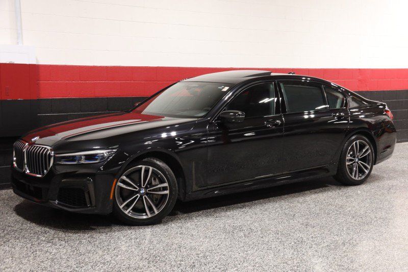 Used 2020 BMW 750i xDrive w/ Executive Package AWD/4WD image 18
