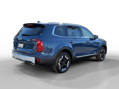 Used 2024 Kia Telluride S w/ S Sunroof Package FWD image 5