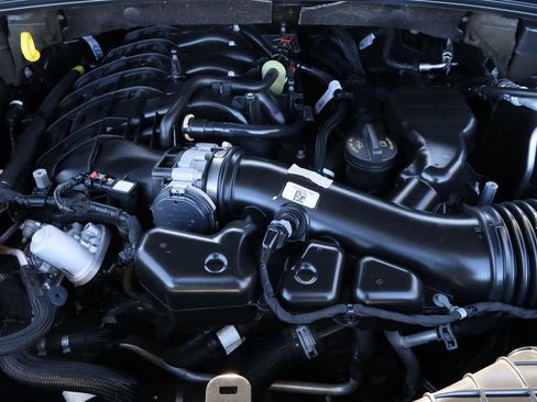 Used 2022 Jeep Grand Cherokee L Laredo image 31