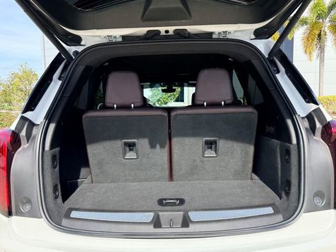 Used 2020 Cadillac XT6 Premium Luxury image 14