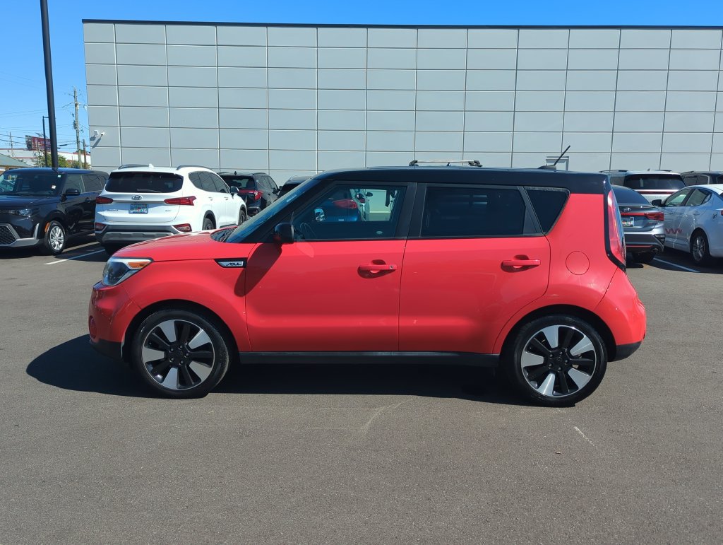 Used 2017 Kia Soul + w/ Designer's Package FWD image 4