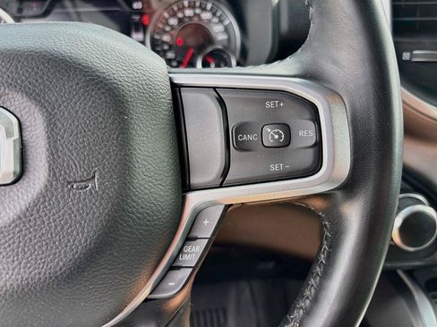 Used 2022 RAM 1500 Big Horn AWD/4WD image 32
