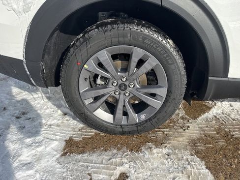 New 2026 Ford Explorer Active w/ Active Comfort Package image 9