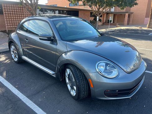 Used 2012 Volkswagen Beetle 2.5 image 5
