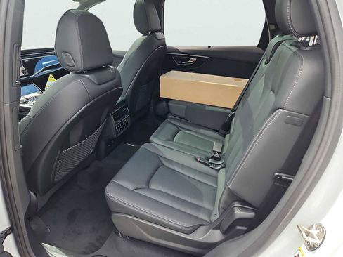New 2025 Audi Q7 3.0T Premium Plus AWD/4WD image 23