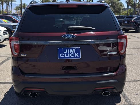 Used 2019 Ford Explorer XLT w/ Equipment Group 202A FWD image 3