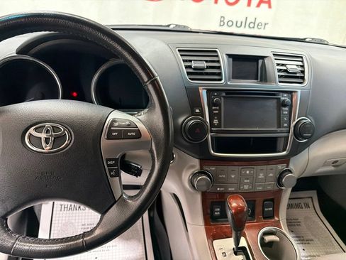 Used 2013 Toyota Highlander Limited AWD/4WD image 27
