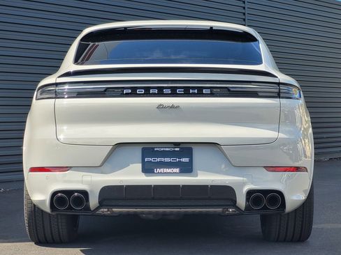 New 2025 Porsche Cayenne Turbo AWD/4WD image 6