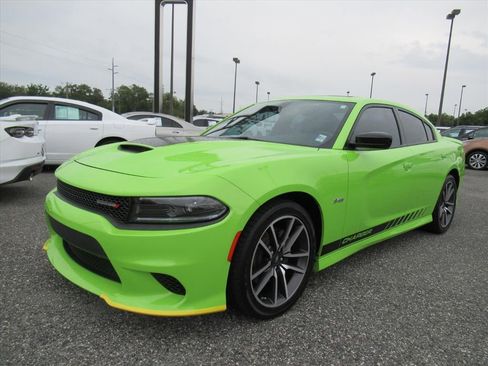 Used 2023 Dodge Charger R/T w/ Harman/Kardon Audio Group RWD image 3
