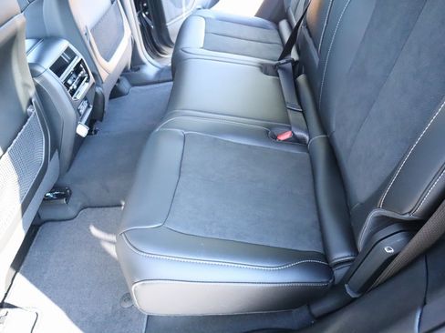 New 2025 Jeep Grand Cherokee Altitude image 12