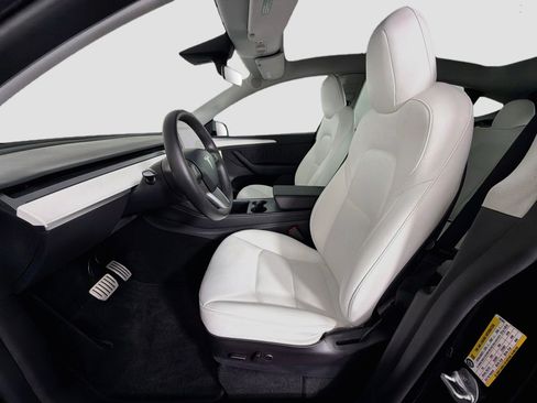 Used 2022 Tesla Model Y Performance AWD/4WD image 13