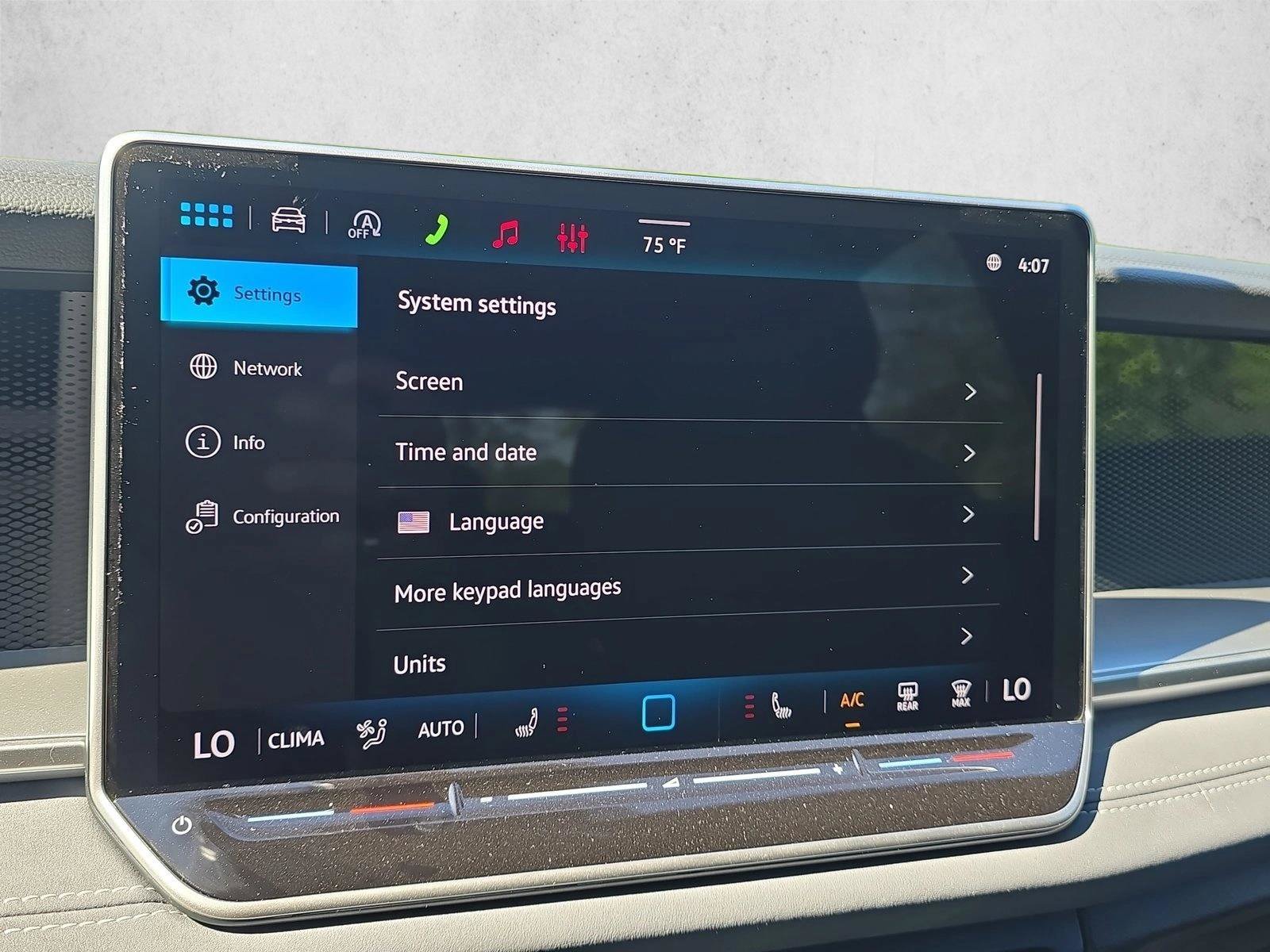 New 2026 Volkswagen Tiguan SE R-Line FWD image 16