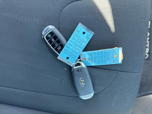 Used 2023 Hyundai Elantra SEL w/ Convenience Package image 34