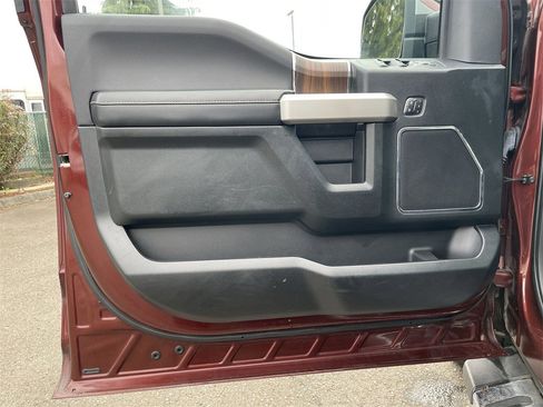 Used 2016 Ford F150 Lariat image 23