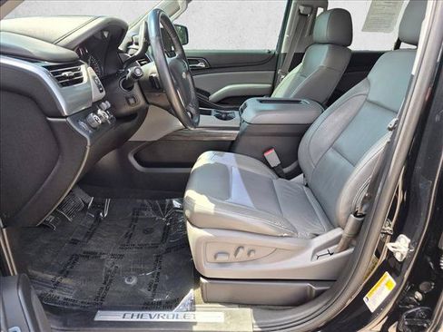 Used 2015 Chevrolet Suburban LT w/ Luxury Package AWD/4WD image 14