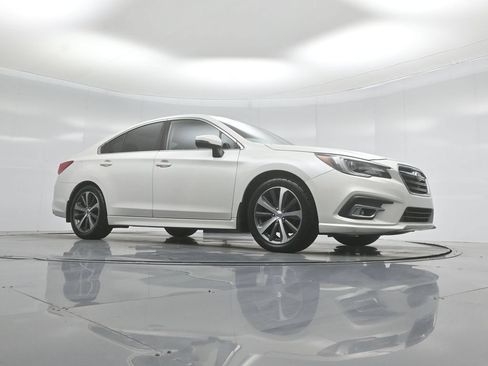 Used 2018 Subaru Legacy 2.5i Limited AWD/4WD image 4