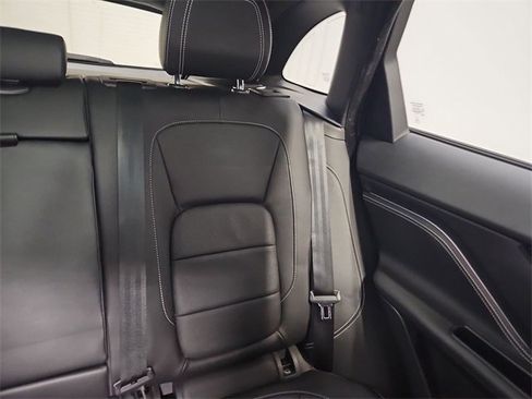 Used 2020 Jaguar F-PACE R-Sport image 14