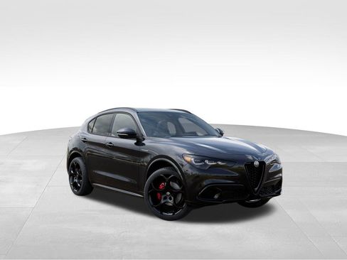 New 2025 Alfa Romeo Stelvio Sprint w/ Veloce Package AWD/4WD image 5