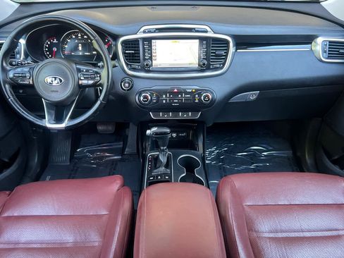 Used 2018 Kia Sorento SX AWD/4WD image 3