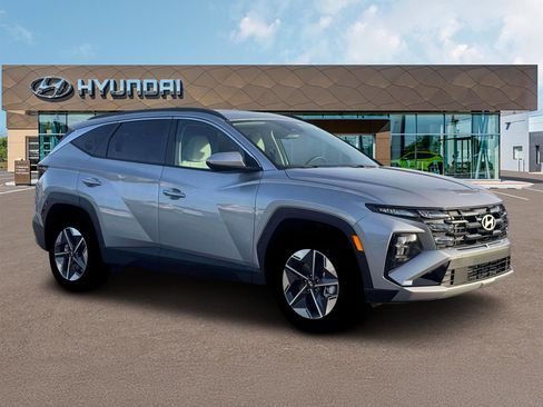 New 2026 Hyundai Tucson SEL w/ Tow & Go Package AWD/4WD image 10