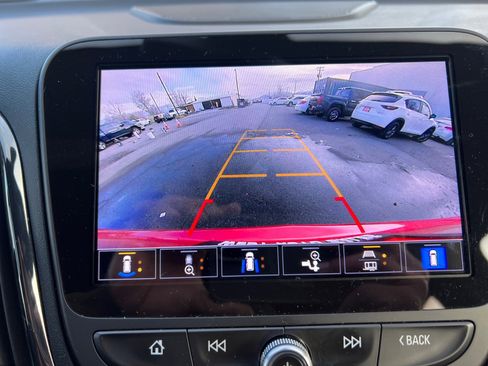 Used 2022 Chevrolet Equinox RS w/ RS Leather Package image 28