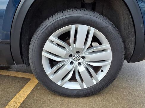 Used 2020 Volkswagen Atlas SE w/ Panoramic Sunroof Package FWD image 20