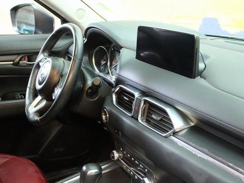 Used 2021 MAZDA CX-5 Touring image 10