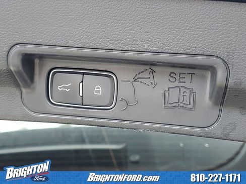 Certified 2022 Ford Explorer XLT w/ Equipment Group 202A image 9