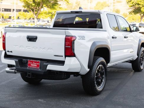 New 2026 Toyota Tacoma TRD Off-Road AWD/4WD image 5
