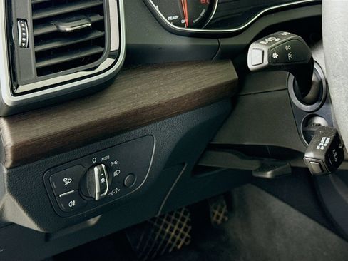 Certified 2024 Audi Q5 Premium AWD/4WD image 13