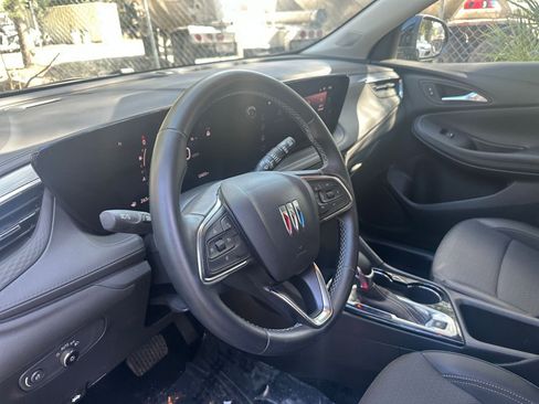 Used 2025 Buick Encore GX Preferred image 28