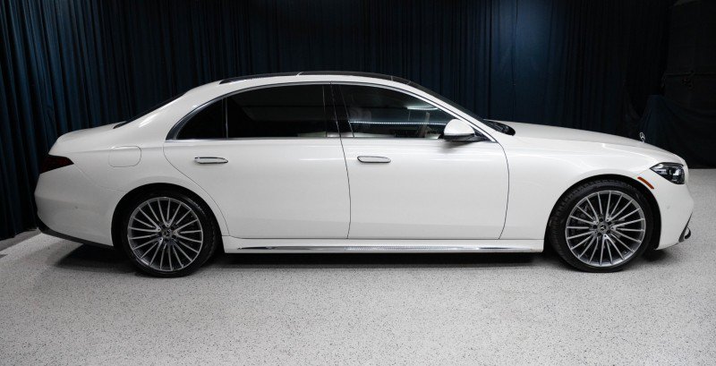 Used 2023 Mercedes-Benz S 580 4MATIC Sedan image 4