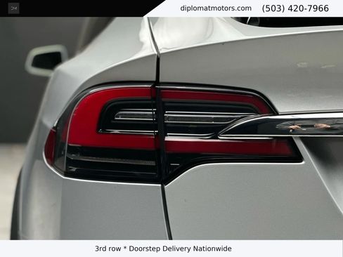 Used 2017 Tesla Model X 75D image 13