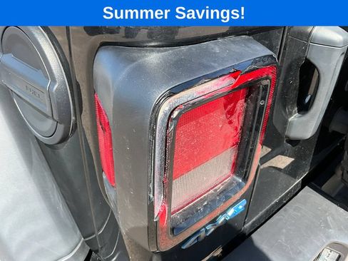 Used 2024 Jeep Wrangler Unlimited AWD/4WD image 21