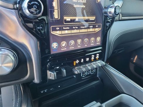 Used 2019 RAM 1500 Limited image 27