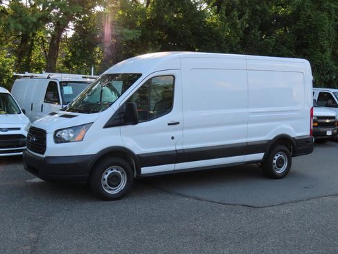 Used 2018 Ford Transit 250 148 Medium Roof RWD image 2