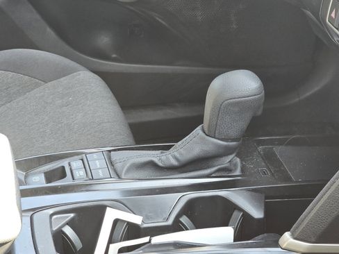 Used 2025 Toyota Camry LE image 19