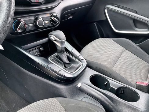 Used 2020 Kia Soul LX image 12