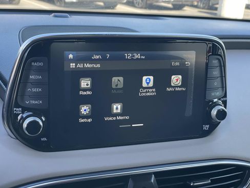 Used 2020 Hyundai Santa Fe Limited image 12