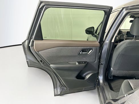 Used 2023 Nissan Rogue SV FWD image 25
