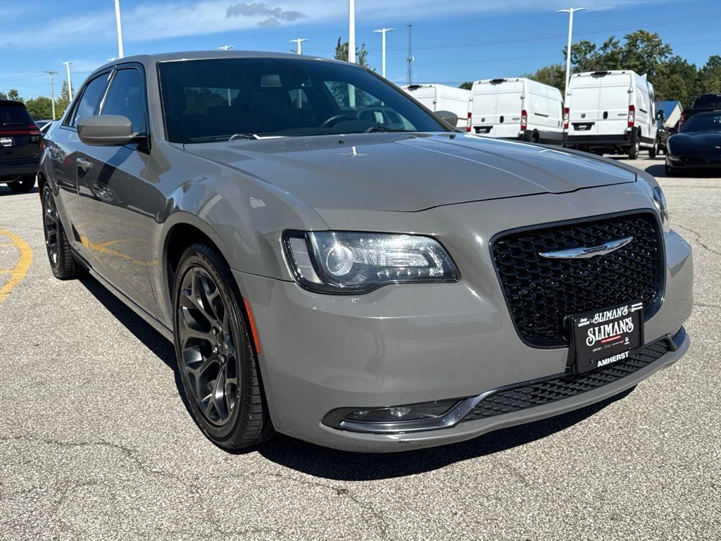 Used 2018 Chrysler 300 S RWD image 6