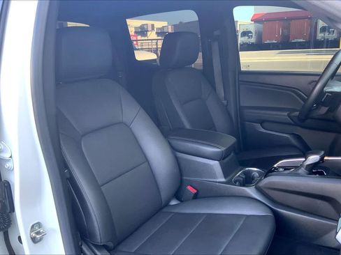 Used 2023 GMC Canyon Elevation w/ Elevation Premium Package AWD/4WD image 13