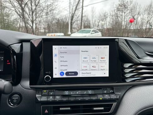 Used 2026 Toyota Camry SE w/ Convenience Package image 38