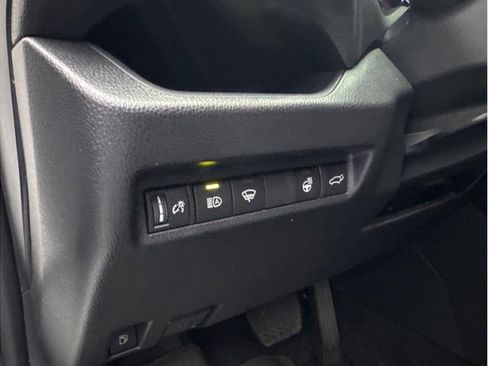 Used 2022 Toyota RAV4 SE w/ Weather & Moonroof Package AWD/4WD image 12
