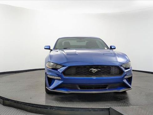 Used 2019 Ford Mustang Coupe RWD image 12