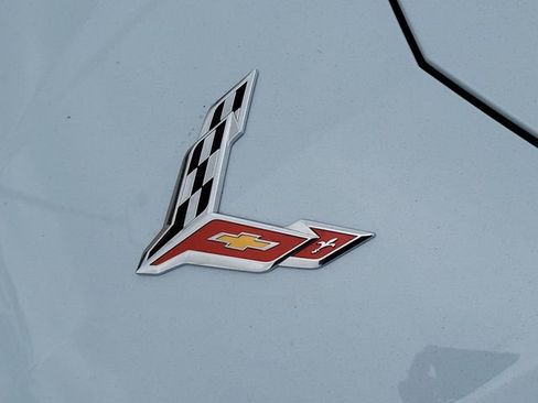 Used 2021 Chevrolet Corvette Stingray Preferred Cpe w/ Z51 Performance Package image 9