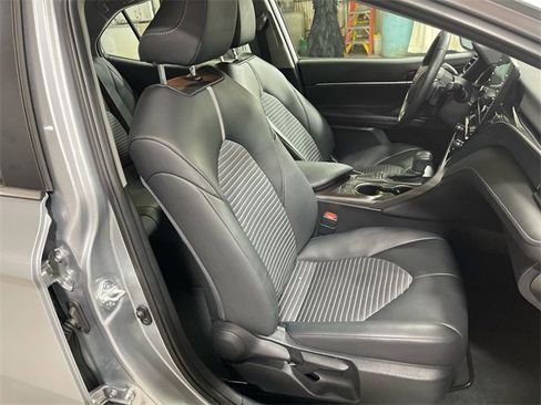 Used 2023 Toyota Camry SE image 23