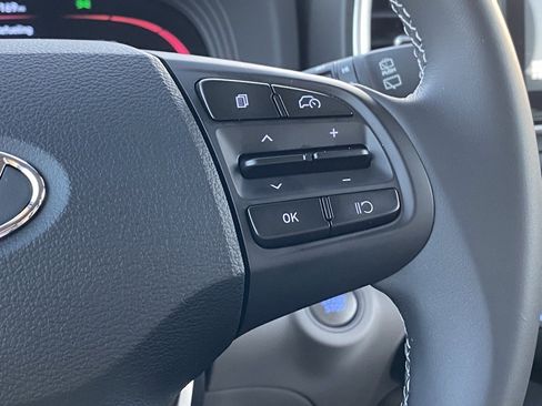 New 2025 Hyundai Venue SEL image 19